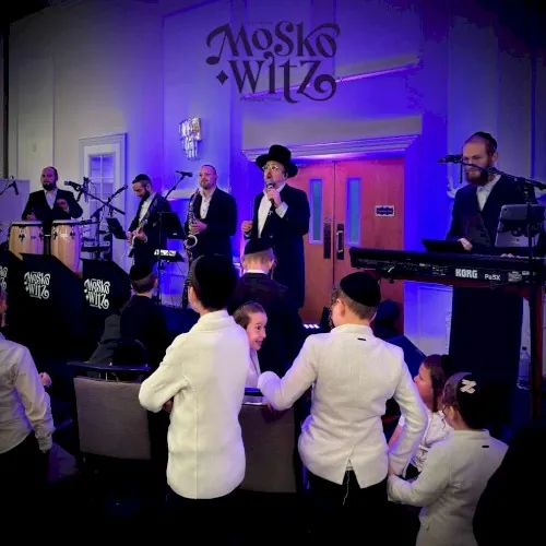 Aug 26 '26 Wedding (Lipa Schmeltzer) cover